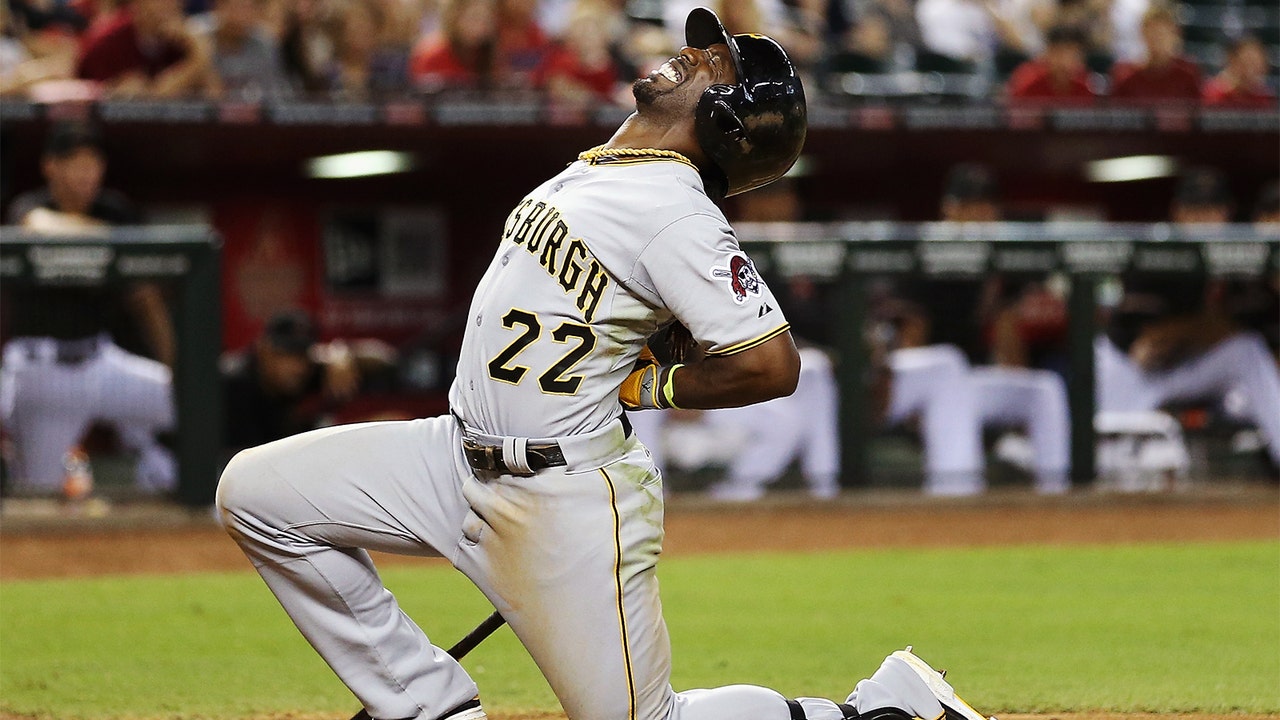 McCutchen gets plunked at end of Pirates win over Diamondbacks